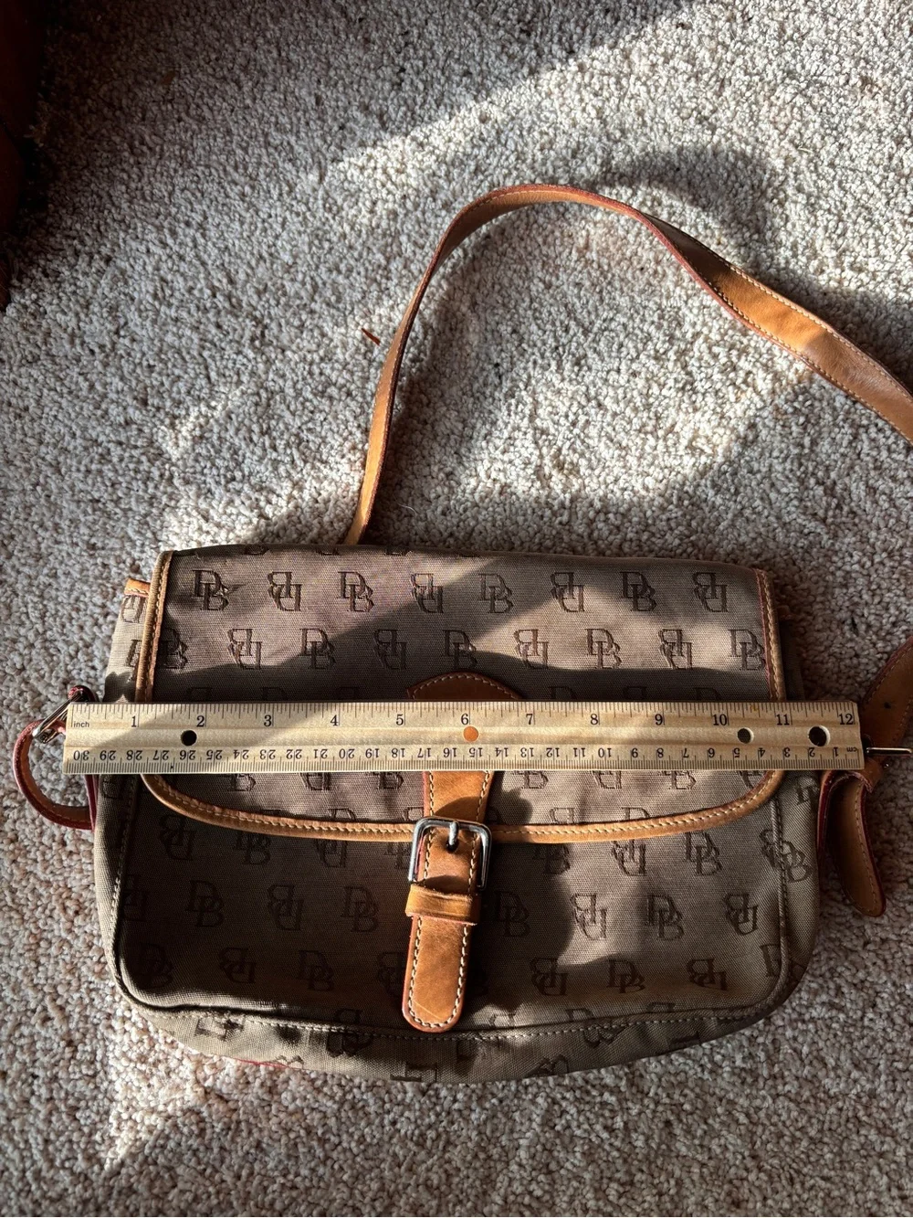 Dooney & Bourke such good